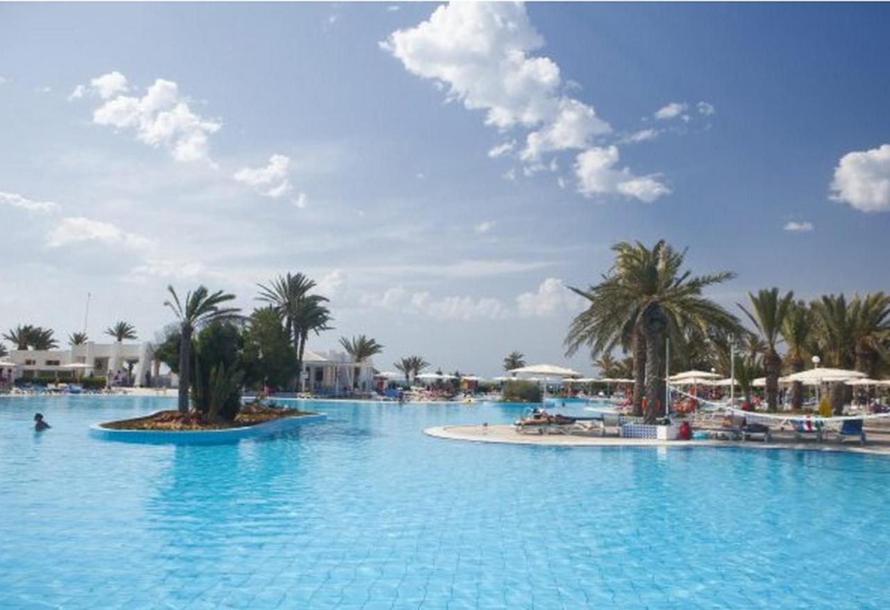 El Mouradi Djerba Menzel Hotel Midoun Bagian luar foto