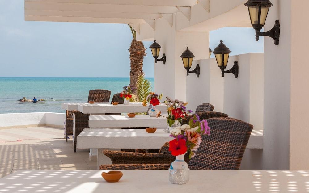 El Mouradi Djerba Menzel Hotel Midoun Bagian luar foto