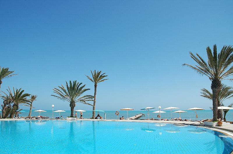 El Mouradi Djerba Menzel Hotel Midoun Bagian luar foto